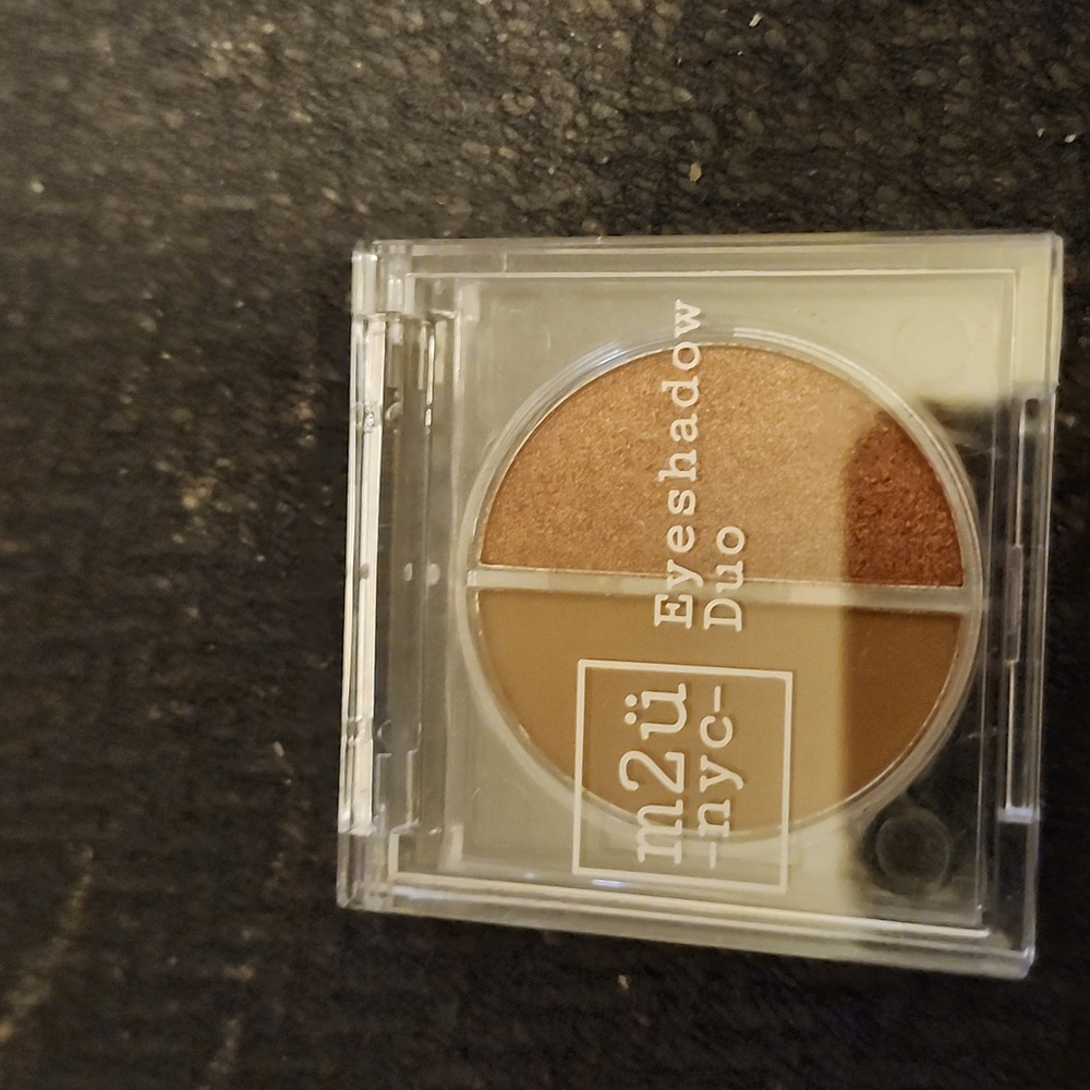 Woman's makeup eye shadow
